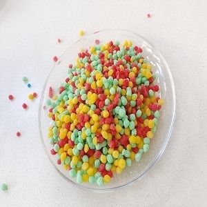Customized Colored Magnesium Sulfate Granules Inorganic Chemicals For Agricultural And Horticultural Needs