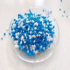 Blue-White Colored Magnesium Sulfate Granules Inorganic Chemicals Customizable For Agriculture Fertilizer